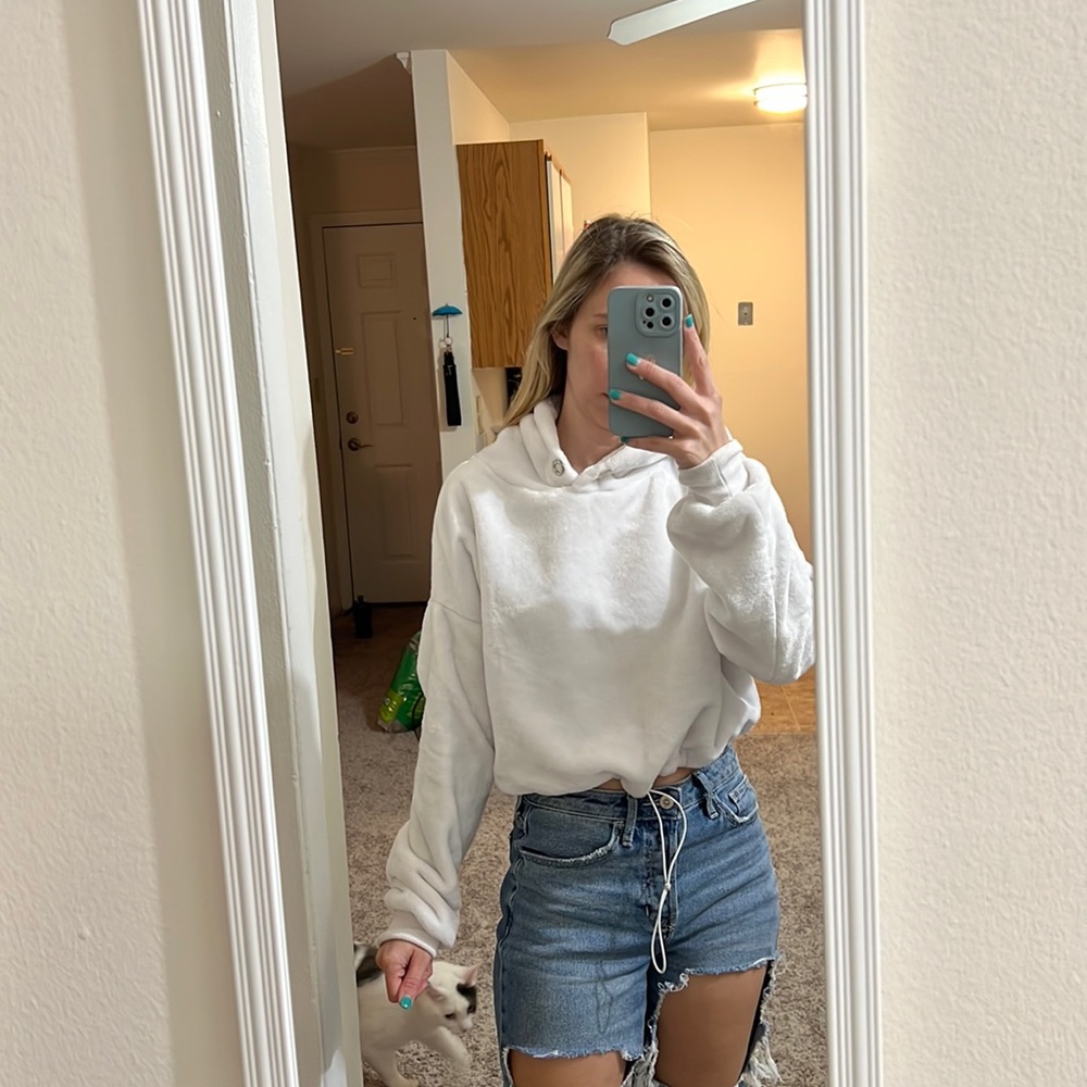 White cropped hoodie
